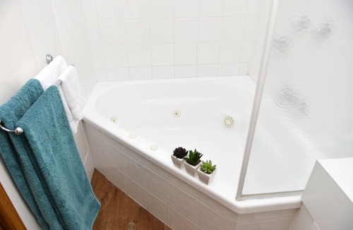 Shepparton South Other | Riverside Cabin Park