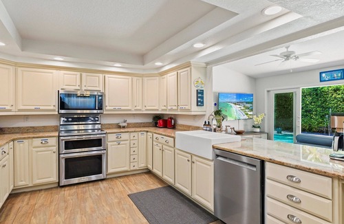 West Bradenton House | Riverside Château | Pool, Game Room + Near AMI