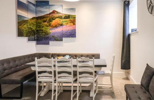 Great Ayton House | Riverside Chapel