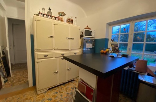 Menilles House | RIVERSIDE CHARACTER HOUSE WITH OUTBUILDING