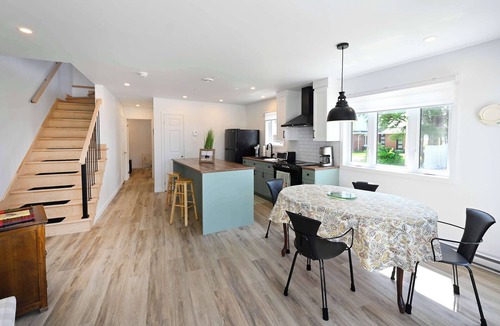 Isle aux Coudres Apartment | Riverside Condo with Pool | Les Voitures d'Eau