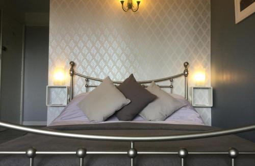 Lynmouth House | Riverside Cottage B&B