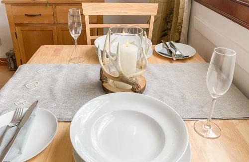 Lewiston House | Riverside Cottage