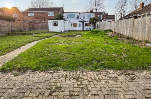 Pinchbeck House | Riverside Cottage