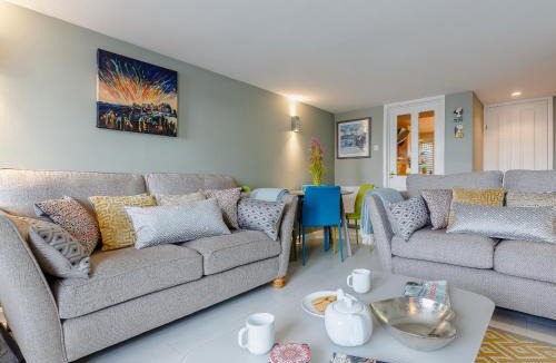 Reedham House | Riverside Cottage