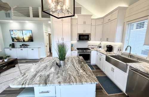 St. Charles Cottage | Riverside Cottage