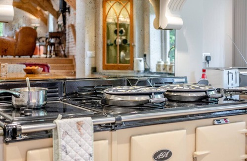 Wareham House | Riverside Cottage - Wareham