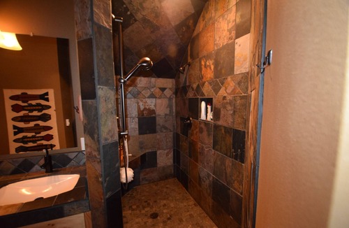 Northport Cabin | Riverside Custom Home - Black Bear Lodge