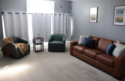 Melrose Park Apartment | Riverside Escape with Water Access in Auburn