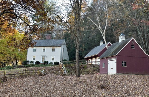 Collinsville House | Riverside Farm