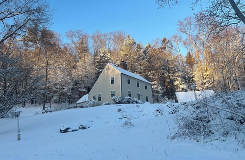 Collinsville House | Riverside Farm