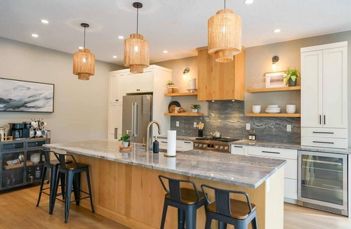 Post Falls House | Riverside Harbor House | Luxury Riverfront | Dock & Fire Pit