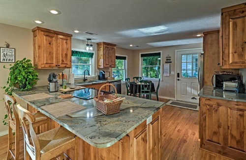 Mountain Home House | 'Riverside Hide-A-Way' w/Patio, BBQ, Fishing Pier