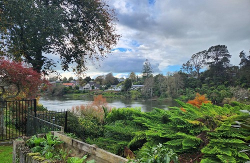 Claudelands Cottage | Riverside Hideout - Hamilton Downstairs Unit