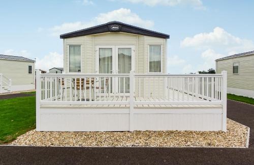 Bleadon Resort | Riverside Holiday Village