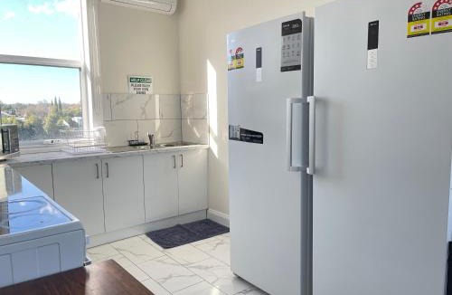 Cobram East Apartment | Riverside Hotel