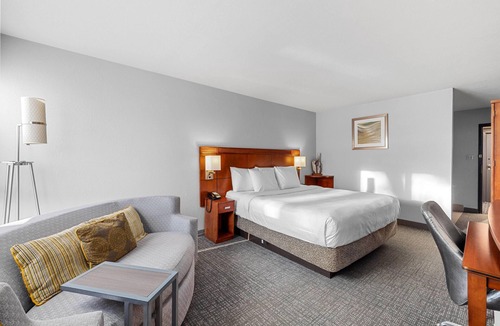 Casper Hotel | Riverside Hotel & Conference Center