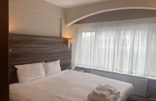 Kenilworth Hotel | Riverside Hotel