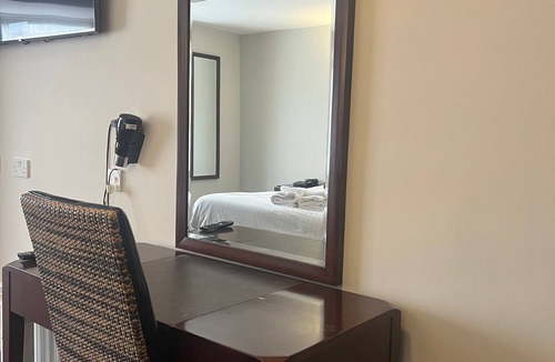 Kenilworth Hotel | Riverside Hotel