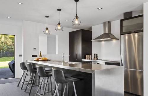 Rangatira Park House | Riverside in gated community