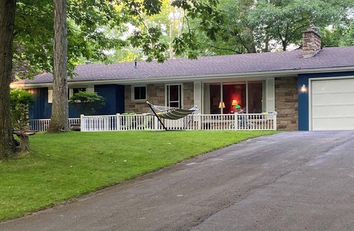 Grand Bend Cottage | Riverside in Southcott Pines