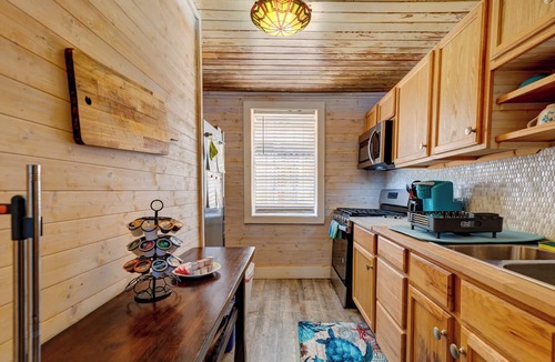 Folly Beach House | Riverside Inn and Cottages