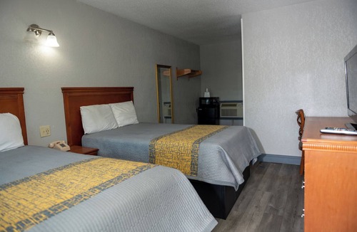 Hopewell Hotel | Riverside Inn and Suites
