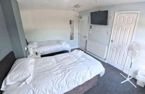 Spalding Hotel | Riverside Inn