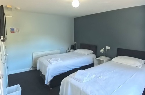 Spalding Hotel | Riverside Inn