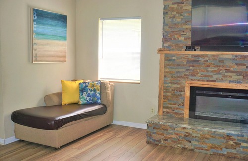 Kingston House | Riverside Island Bungalow