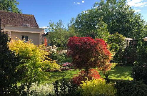 Chablis House | Riverside Lodge