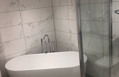 Irvine Hotel | Riverside Lodge Hotel