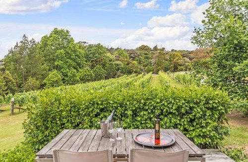 Matakana Cabin | Riverside Matakana