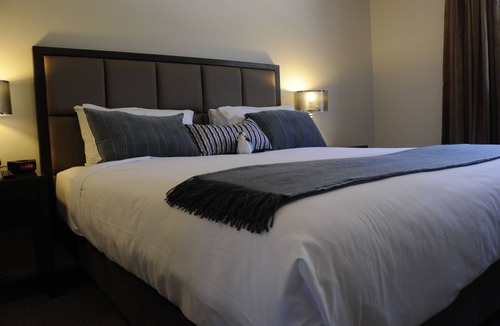 Cattai Hotel | Riverside Oaks Golf Resort