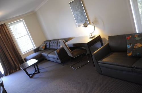 Cattai Hotel | Riverside Oaks Golf Resort