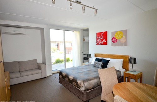 Ocean Grove Hotel | Riverside Ocean Grove