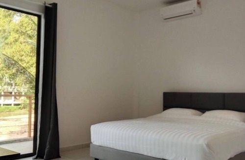 Sungai Lembing Hotel | Riverside Palm Inn