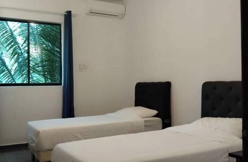 Sungai Lembing Hotel | Riverside Palm Inn