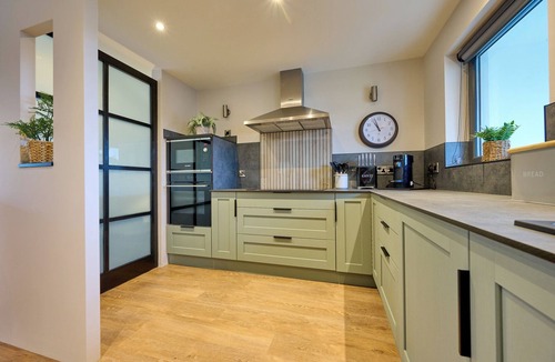 Keswick Cottage | Riverside Park 3