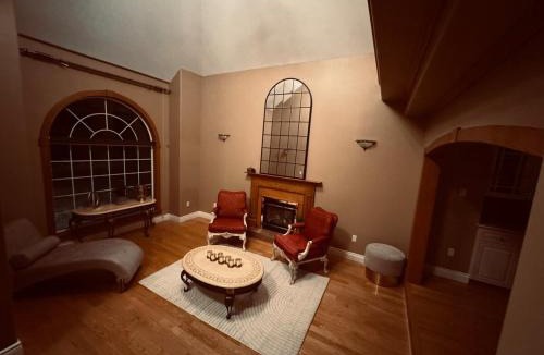 Clarke's Beach Ski Chalet | Riverside Pool Chalet !