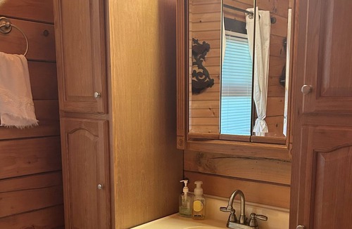 Tunkhannock Cabin | Riverside Retreat-Anglers Haven