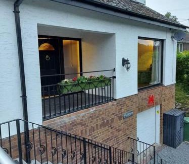 Llandysul Villa | Riverside Retreat