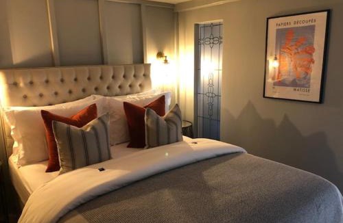 Tuckenhay House | Riverside Retreat