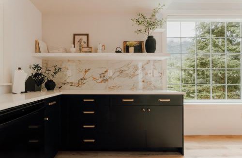 Concrete House | Riverside Retreat on Skagit River