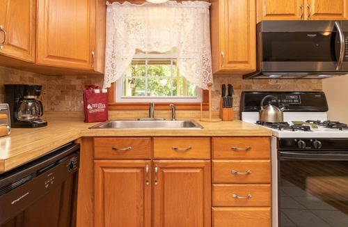 Waterloo House | Riverside Retreat: Private Location and lake access!