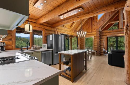 Marmot House | Riverside Retreat