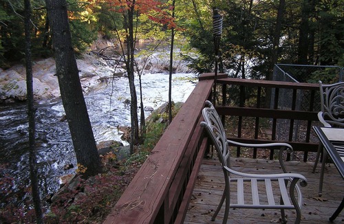 Tamworth House | Riverside Retreat