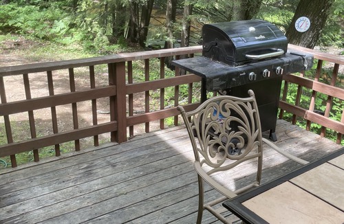 Tamworth House | Riverside Retreat