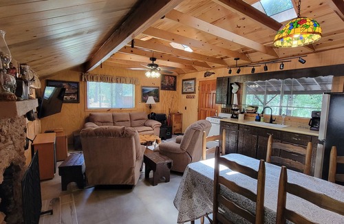 Greer Cabin | Riverside Ridge on East Fork Rd