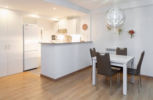 Ransol Apartment | Riverside Shelter, Skiing, and Free Parking n
